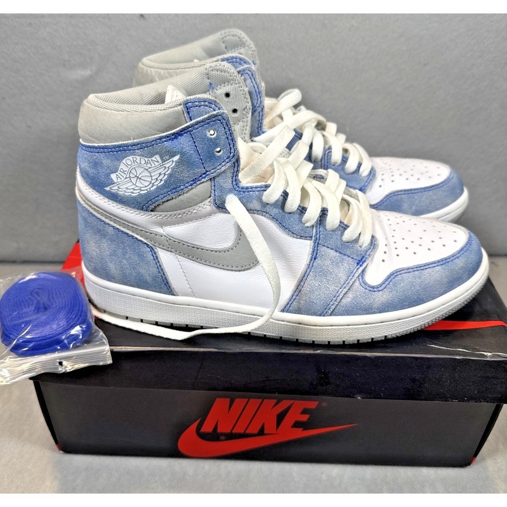 JORDAN 1 RETRO HIGH OG HYPER ROYAL 555088-402 BLUE Size 9.5 Mens